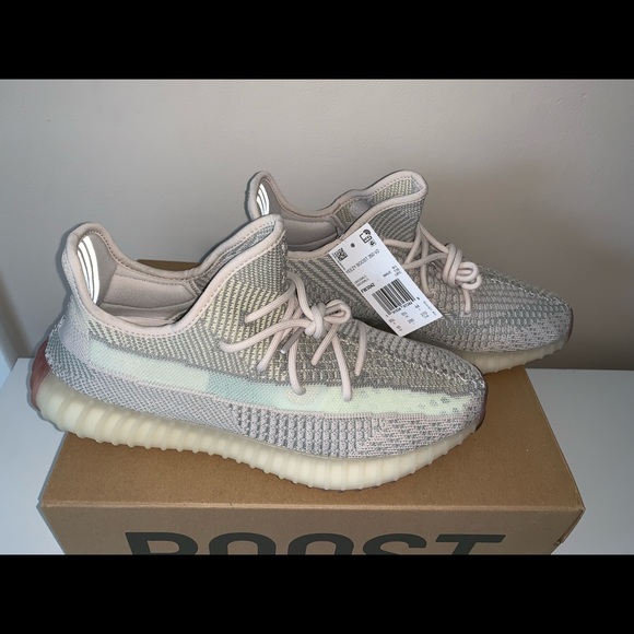 SOLD!Adidas YEEZY Boost 350 V2 Citrin - Picture 2 of 6